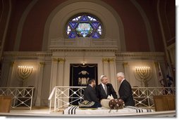 President George W. Bush visits the Sixth and I Historic Synagogue in Washington DC before giving remarks at the National Dinner Celebrating 350 Years of Jewish Life in America on Wednesday September 14, 2005.  White House photo by Paul Morse