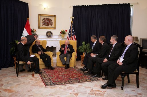 Vice President Dick Cheney meets with Iraqi Prime Minister Jafari, US Ambassador to Iraq Zalmay Khalilzad, and US delegation members inside the Green Zone, Sunday Dec. 18, 2005. White House photo by David Bohrer