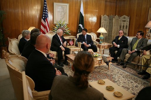Vice President Dick Cheney discusses earthquake relief efforts with Pakistani President Pervez Musharraf, Tuesday Dec. 20, 2005. President Musharraf thanked the Vice President for the US relief assistance and said, "I don't think we could have managed the relief operation without your support." White House photo by David Bohrer