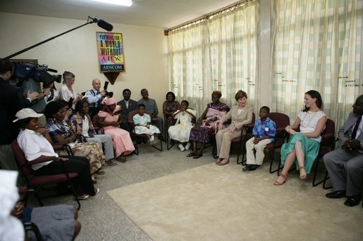  Mrs. Laura Bush and her daughter, Barbara, visit with patients and staff at the Korle-Bu Treatment Center, Tuesday, Jan. 17, 2006 in Accra, Ghana. White House photo by Shealah Craighead