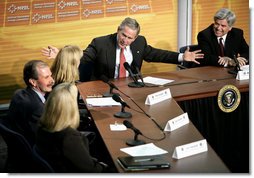 President George W. Bush leads a panel discussion with experts on energy conservation and efficiency at the National Renewable Energy Laboratory in Golden, Colo., Tuesday, Feb. 21, 2006.  White House photo by Eric Draper