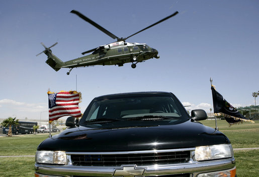 President George W. Bush aboard Marine One arrives at the Marine Corps Air Ground Combat Center in Twentynine Palms, California, Sunday, April 23, 2006. White House photo by Eric Draper
