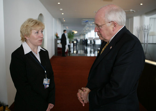 Vice President Dick Cheney meets with Inna Kuley, wife of recently jailed Belarusian democracy advocate Alyaksandr Milinkevich, at the Vilnius Conference 2006 in Vilnius, Lithuania, Thursday, May 4, 2006. Earlier in the day the Vice President delivered the conference's keynote speech and called for the release of Milinkevich and other activists who were jailed after pledging to use civil disobedience to bring about the removal of Belarusian President Alyaksandr Lukashenka. White House photo by David Bohrer