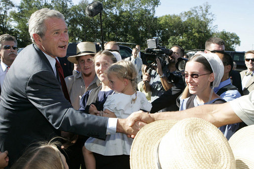 President George W. Bush meets with Amish and Mennonite residents Wednesday, Aug. 16, 2006 in Lancaster, Pa., upon his arrival aboard Marine One. White House photo by Kimberlee Hewitt