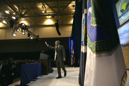 President George W. Bush waves as he leaves the stage following his keynote address at the 2006 Advancing Renewable Energy: An American Rural Renaissance Conference, Thursday, Oct. 12, 2006, at the St. Louis Convention Center in St. Louis, Mo. President Bush discussed the development of new energy sources that reduce America's consumption of oil, such as hydrogen, ethanol and biodiesel. White House photo by Eric Draper
