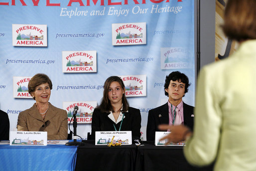 Mrs. Laura Bush listens to Dr. Libby O’Connell, Chief Historian of The History Channel, during a youth breakout session at the Preserve America Summit in New Orleans, La., Thursday, Oct. 19, 2006. White House photo by Shealah Craighead