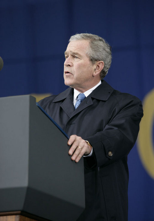 President George W. Bush delivers his remarks at the groundbreaking ceremony Monday, Nov. 13, 2006, for the Martin Luther King Jr. National Memorial on the National Mall in Washington, D.C. President Bush said “The King Memorial will be a fitting tribute, powerful and hopeful and poetic, like the man it honors.” 