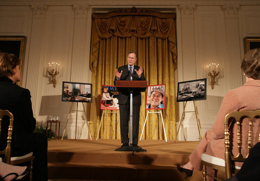 Former President George H.W. Bush speaks at the presentation of the Hugh S. Sidey Scholarship in print journalism in the East Room Friday, Jan. 26, 2007. The scholarship is named for Time Magazine correspondent Hugh Sidey and was presented to Fred Love, a journalism student at Iowa State University. White House photo by Shealah Craighead