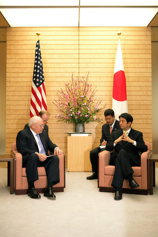 Vice President Dick Cheney meets with Prime Minister Shinzo Abe of Japan, Wednesday, Feb. 21, 2007, at the Kantei, the official residence of the Prime Minister, in Tokyo. White House photo by David Bohrer