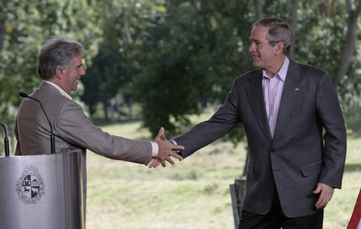 President George W. Bush shakes hands with President Tabare Vazquez of Uruguay after a joint press availability Saturday, March 10, 2007, at Estancia Anchorena, the President's retreat, in Colonia. White House photo by Eric Draper