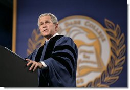 President George W. Bush speaks to the estimated 1,500 graduates of Miami Dade College - Kendall Campus Saturday, April 28, 2007. The President told the Class of 2007, "The opportunities of America make our land a beacon of hope for people from every corner of the world." White House photo by Eric Draper