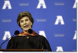 Mrs. Bush delivers remarks to the 2007 graduating class from The University of Texas at Arlington on Friday, May 11, 2007, during their Graduation Celebration event in Arlington, Texas. “Tonight, we honor 2,700 students from nine schools and 79 countries.” Mrs. Bush said during her speech. “And now you’re united by one distinction: You’re UTA graduates.” White House photo by Shealah Craighead