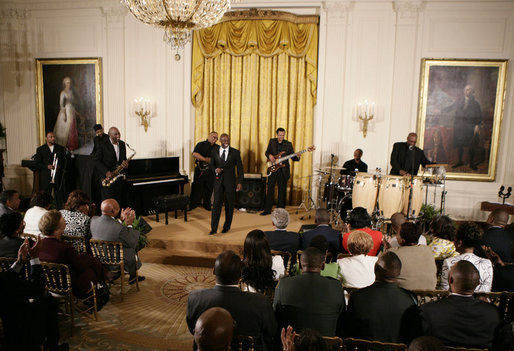 Singer KEM and his band perform a song for President George W. Bush and guests Friday, June 22, 2007 in the East Room of the White House, in celebration of Black Music Month. White House photo by Eric Draper