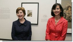 Mrs. Laura Bush and Mrs. Náda P. Simonyi, wife of Hungarian Ambassador András Simonyi, talk to members of the media after they viewed photographs Wednesday, Aug. 1, 2007, at the National Gallery of Art exhibit, FOTO: Modernity in Central Europe, 1918-1945.  White House photo by Joyce N. Boghosian