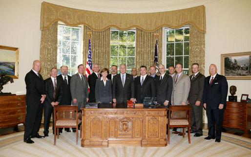 President George W. Bush meets with recipients of the 2007 Secretary of Defense Employer Support Freedom Award, Thursday, Sept. 13, 2007 in the Oval Office, to thank them for providing exceptional support for their National Guard and Reserve employees. White House photo by Joyce N. Boghosian
