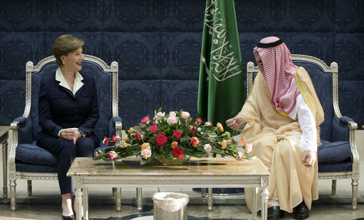 Mrs. Laura Bush meets with His Royal Highness Prince Mishaael bin Majed bin Abdul Aziz, the Governor of Jeddah, upon her arrival Tuesday, Oct. 23, 2007, to Jeddah, Saudi Arabia. White House photo by Shealah Craighead