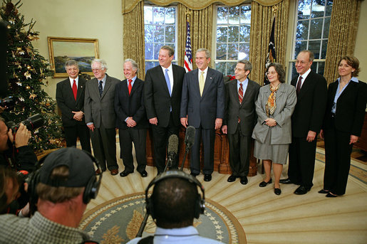 President George W. Bush meets with the 2007 Nobel Award recipients in the Oval Office Monday, Nov. 26, 2007. They are, from left: Harlan Watson, Oliver Smithies, Mario Capecchi, former Vice President Al Gore, Eric Maskin, Susan Solomon, Roger Myerson and Sharon Hays. White House photo by Eric Draper