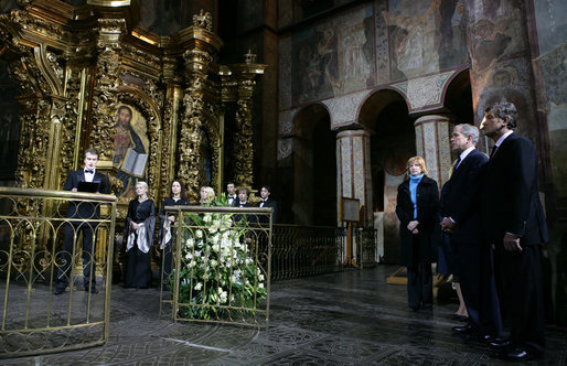 President George W. Bush and Mrs. Laura Bush joined by Ukrainian President Viktor Yushchenko and his wife, first lady Kateryna Yushchenko, listen to a musical performance by the Credo Chamber Choir Tuesday, April 1, 2008, during a tour of St. Sophia’s Cathedral in Kyiv, Ukraine. White House photo by Chris Greenberg