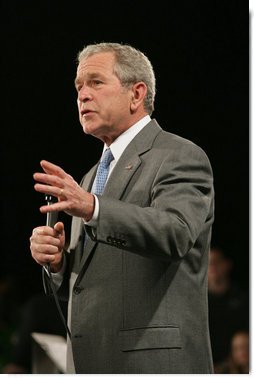 President George W. Bush gestures as he addresses his remarks on the economy Friday, May 2, 2008, during his visit to World Wide Technology, Inc. in Maryland Heights, Mo.  White House photo by Chris Greenberg