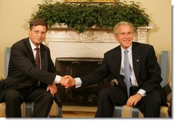 President George W. Bush meets with Prime Minister Jan Peter Balkenende of the Netherlands Thursday, June 5, 2008, during his visit to the Oval Office. The leaders spoke on a variety of issues, including HIV/AIDS in Africa, free trade and climate change.  White House photo by Joyce N. Boghosian