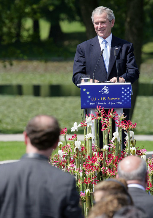 President George W. Bush delivers remarks during the United States -European Union Meeting Tuesday, June 10, 2008, at Brdo Castle in Kranj, Slovenia. White House photo by Chris Greenberg