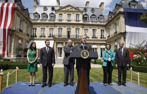 President George W. Bush thanks the members of the U.S. Mission in France and their families for their warm welcome Saturday, June 14, 2008, to the Ambassador's residence in Paris. White House photo by Eric Draper