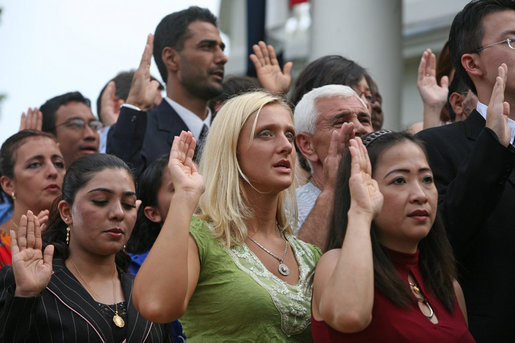Petitioners take the Oath of Citizenship at Monticello's 46th Annual Independence Day Celebration and Naturalization Ceremony Friday, July 4. 2008, in Charlottesville, VA. White House photo by Joyce N. Boghosian