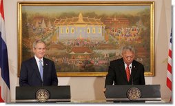 President George W. Bush and Prime Minister Samak Sundaravej of Thailand are seen at their joint statement Wednesday, Aug. 6, 2008, at the Government House in Bangkok. White House photo by Chris Greenberg