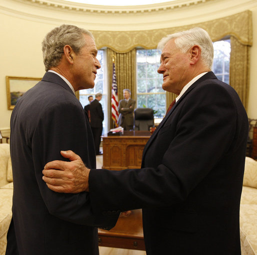 President George W. Bush and President Valdus Adamkus share a moment in the Oval Office Monday, Sept. 29, 2008, during the Lithuanian leader's visit to the White House. White House photo by Eric Draper