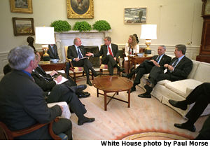 President Bush meets with the President of Argentina. White House photo by Paul Morse.