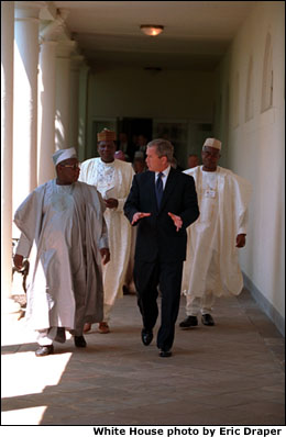 President Bush welcomes Nigerian President Obasanjo to the White House. White House Photo by Eric Draper