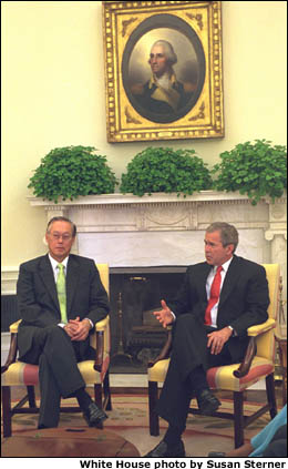President Bush meets with Prime Minister Goh of Singapore in the Oval Office. White House photo by Susan Sterner