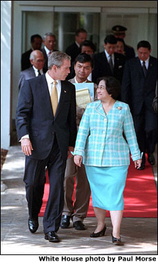  Leaders of the world's second and third largest democracies, President Bush and Indonesian President Megawati Sukarnoputri vowed to open a new era of bilateral cooperation after meeting at the White House Sept. 19. WHITE HOUSE PHOTO BY PAUL MORSE 