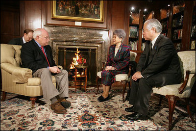 Vice President Dick Cheney meets with Mr. Shingeru Yokota and Mrs. Sakie Yokota, Thursday, Feb. 22, 2007, at the U.S. Ambassador's Residence in Tokyo. The Yokota's daughter, Megumi Yakota, was abducted by North Korean agents three decades ago and remains missing.