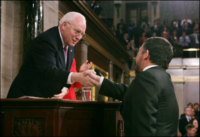 Vice President Dick Cheney welcomes King Abdullah II of Jordan as he arrives to address a Joint Meeting of Congress, Tuesday, March 7, 2007 at the U.S. Capitol.
