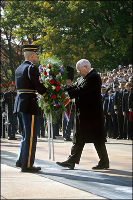 Vice President Dick Cheney lays a wreath at the Tomb of the Unknown Soldier during Veterans Day ceremonies, Sunday, Nov. 11, 2007, at Arlington National Cemetery in Arlington, Va.