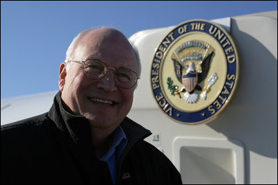 Vice President Dick Cheney stands outside of Air Force Two during a refueling stop at Elmendorf Air Force Base, Alaska, Feb. 19, 2007, while en route to the pacific region for visits to Tokyo, Guam and Sydney. White House photo by David Bohrer