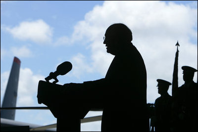 Vice President Dick Cheney delivers remarks during a rally for the troops, Feb. 22, 2007, at Andersen Air Force Base, Guam. While en route from Tokyo to Sydney, Australia, the Vice President made the stop in Guam to thank the troops for their service and efforts in the global war on terror. White House photo by David Bohrer