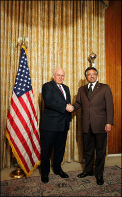 Vice President Dick Cheney stands with Pakistan President Pervez Musharraf, Feb. 26, 2007, following a meeting at the presidential palace in Islamabad, Pakistan. White House photo by David Bohrer